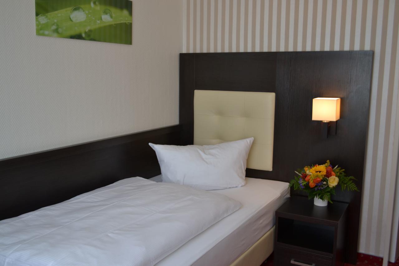 Hotel Herbst Berlim Exterior foto